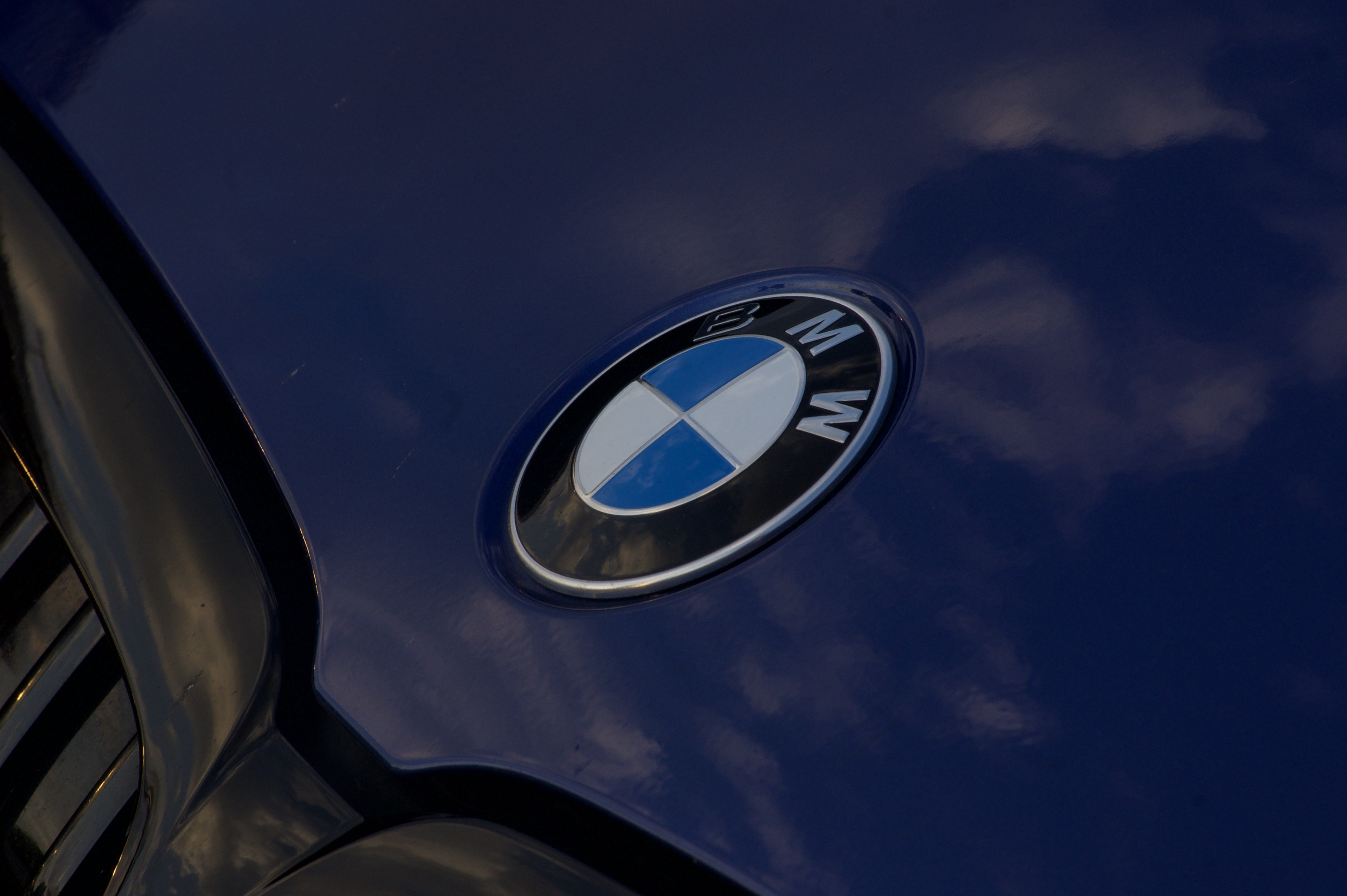 Automotive photograph, August 28, 2026