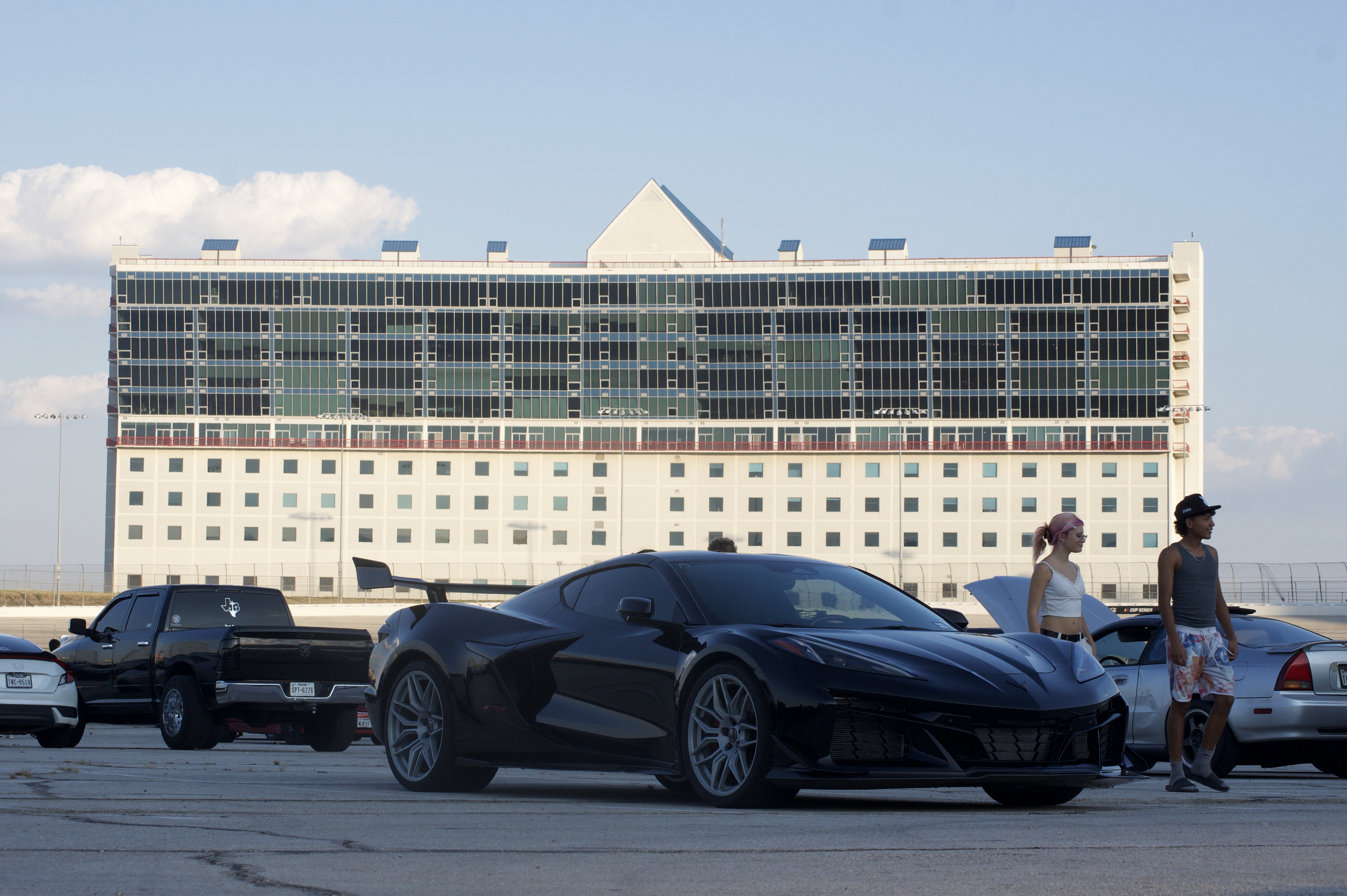 Automotive photograph, August 30, 2026
