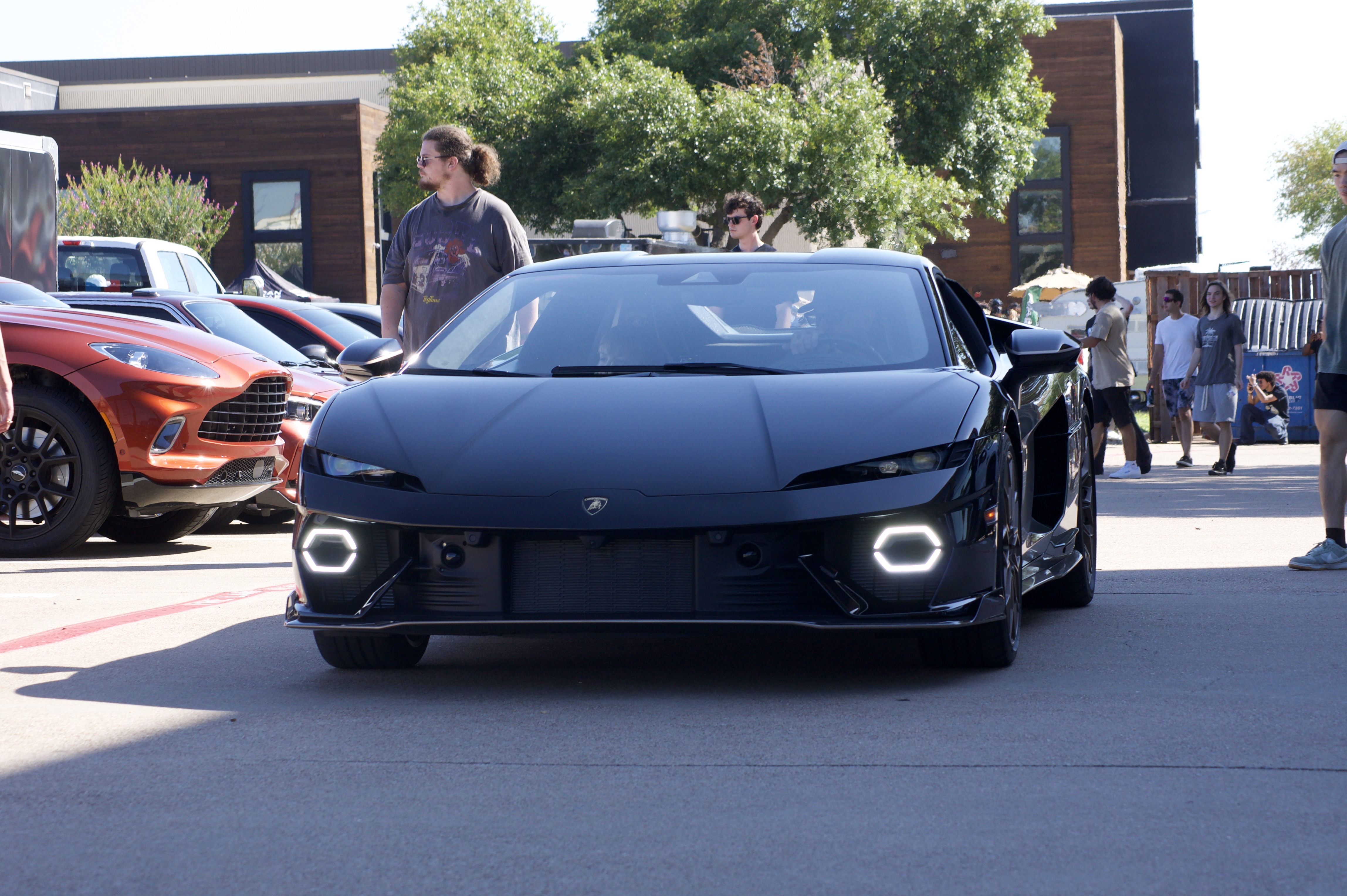 Automotive photograph, September 5, 2026