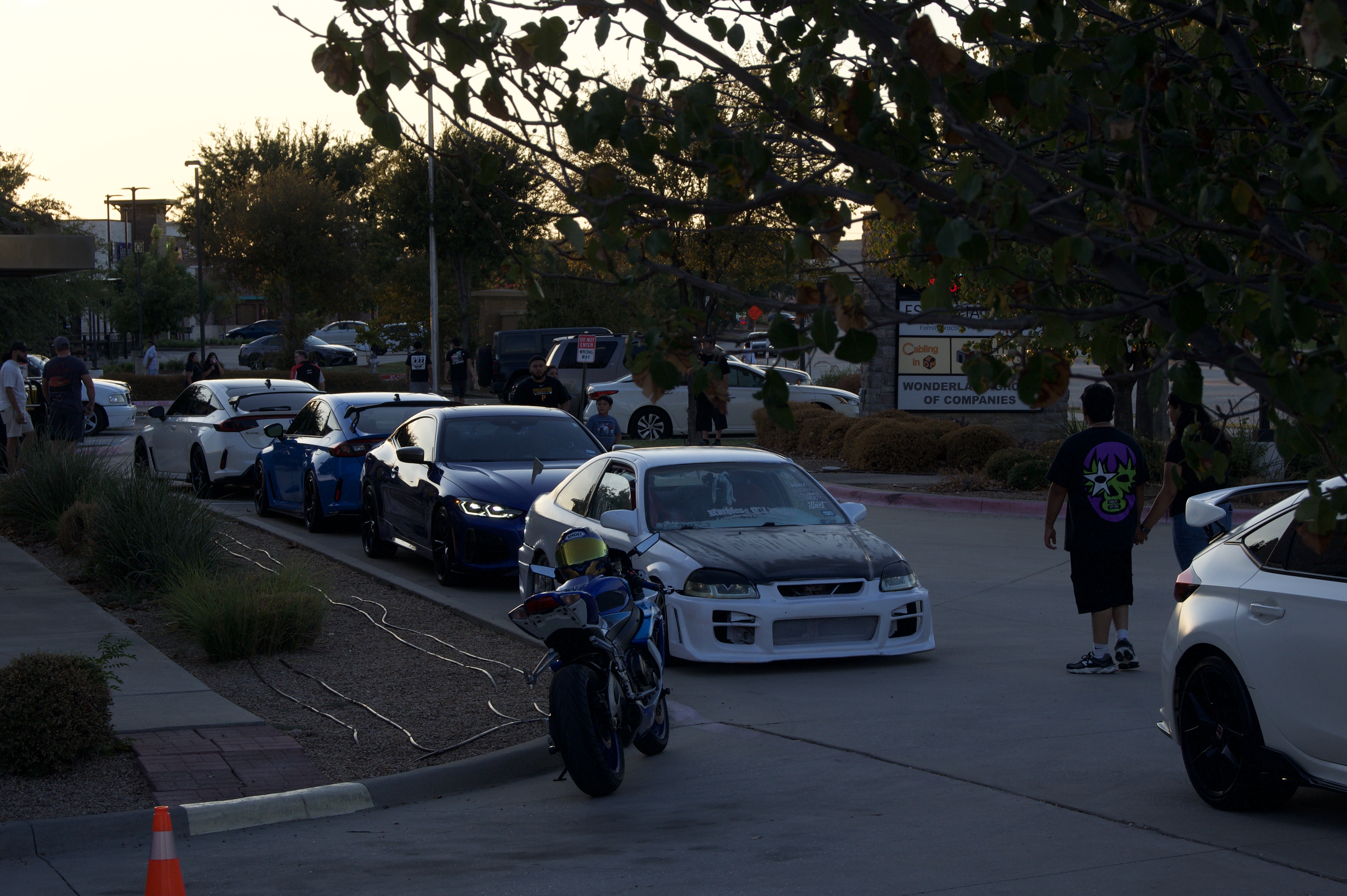 Automotive photograph, September 6, 2026